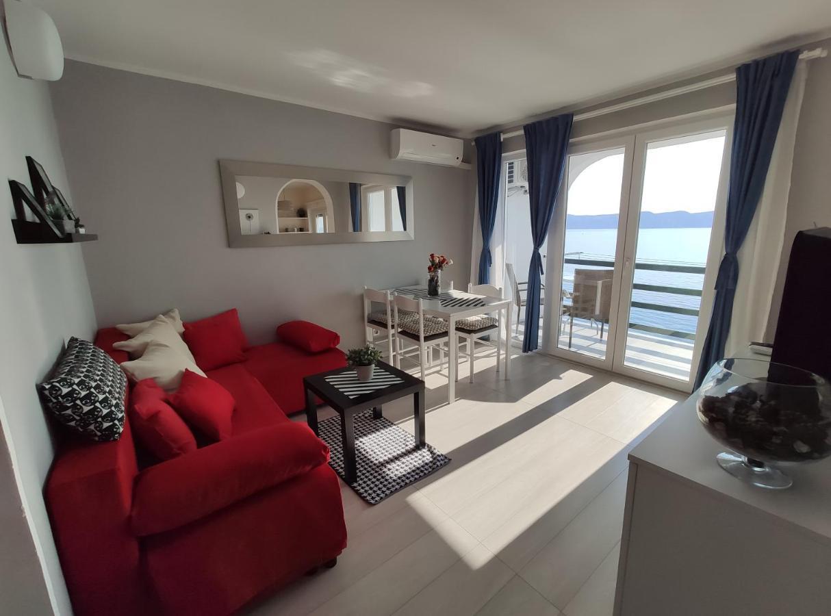Panorama Apartment سفيتي يوراي المظهر الخارجي الصورة